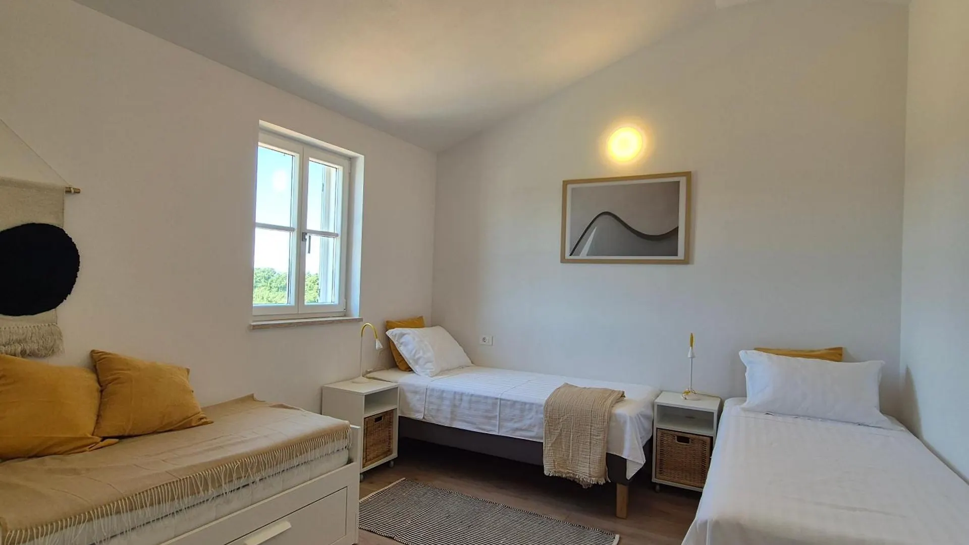 Brand New House, 15 Min Away From Rovinj Βίλα Pifari Κροατία