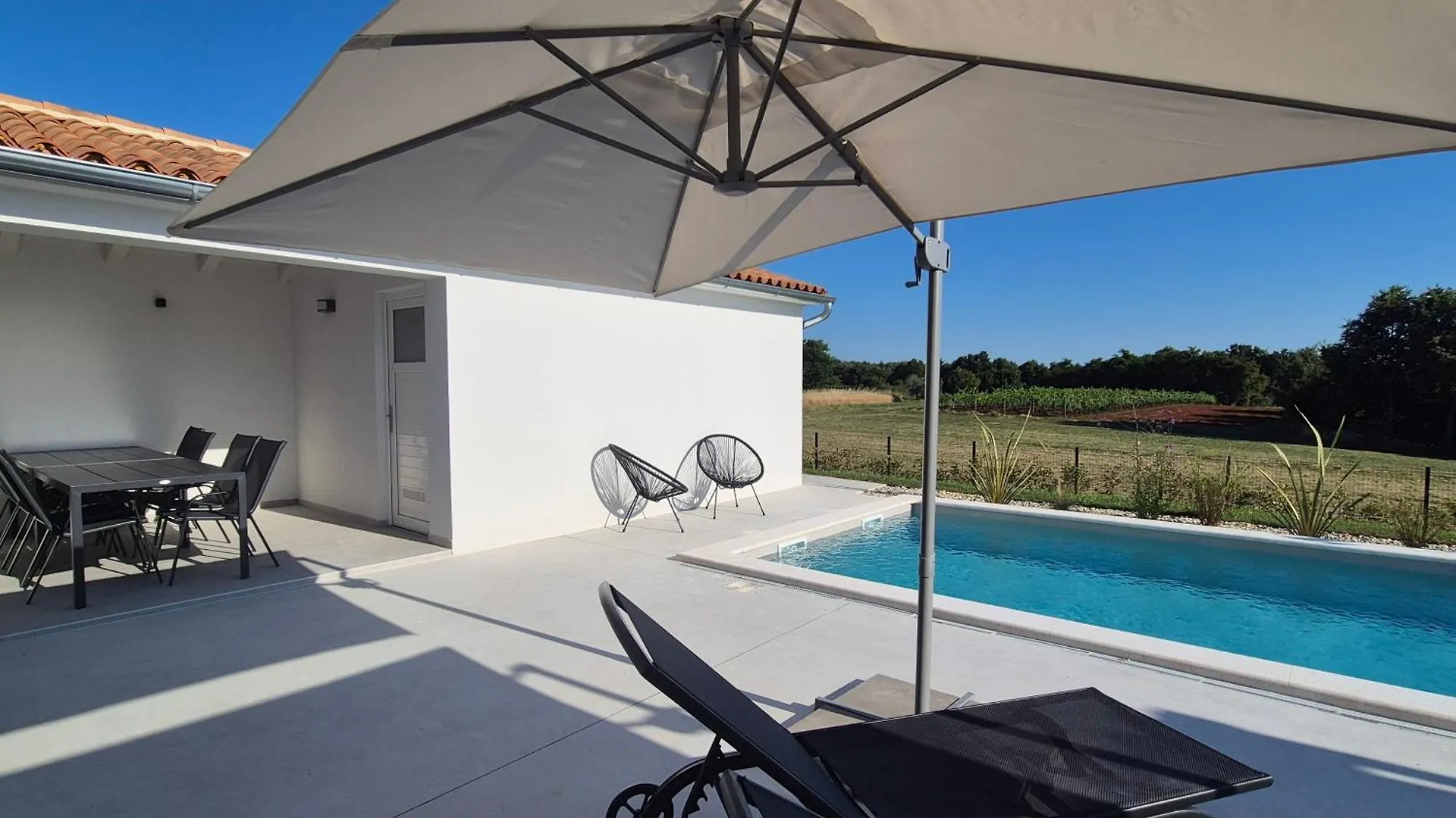 Brand New House, 15 Min Away From Rovinj Βίλα Pifari 0*,  Κροατία
